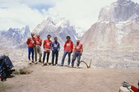 El grupo de 1986. Foto: Sebastián Álvaro